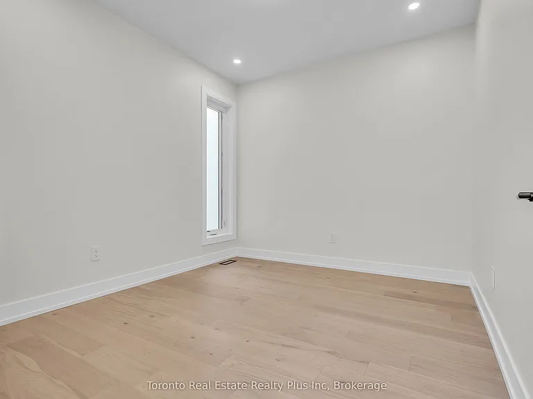 138 Bowie Ave — Photo 18