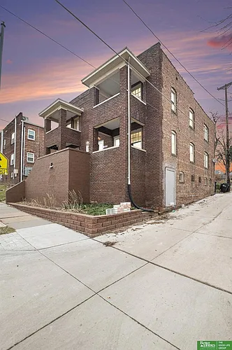 3155 Jackson St Photo 1