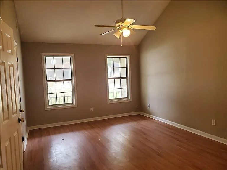 2622 Country Trce SE — Photo 24