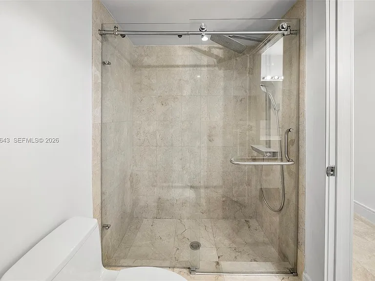 600 Grapetree Dr #3BS — Photo 43
