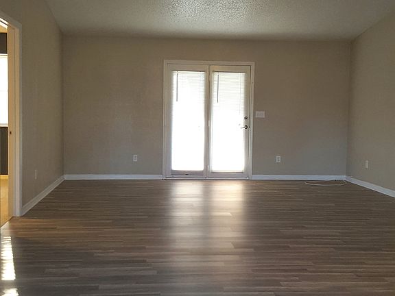 Dining Room/ Living Room