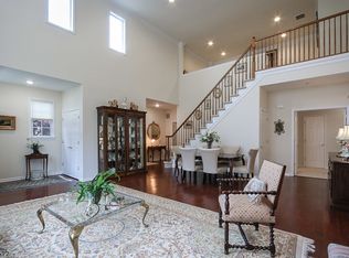19 Drake Ln #34, Chester, NJ 07930