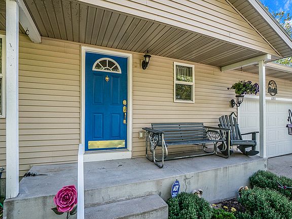 3rd image of 6392 Kedzie St