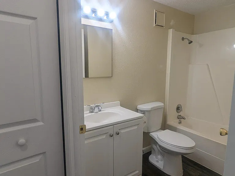 Coral Bay Villas — Photo 19