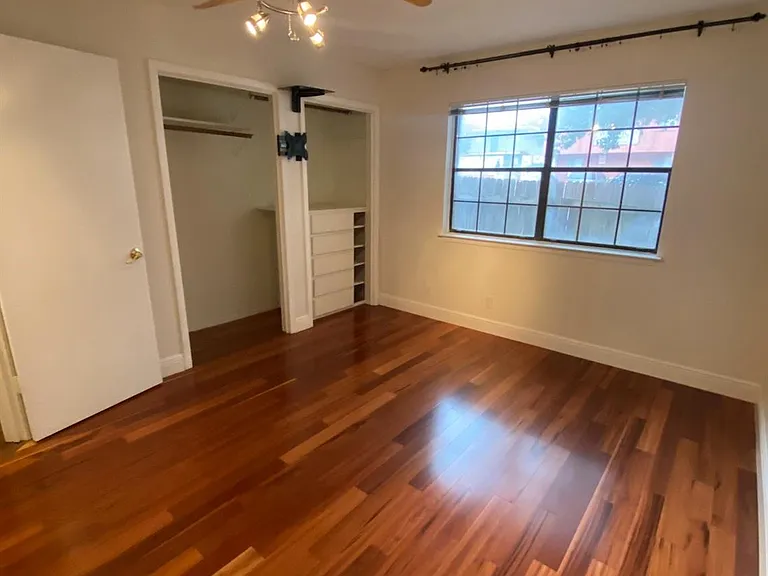 2906 West Ave #4 — Photo 6