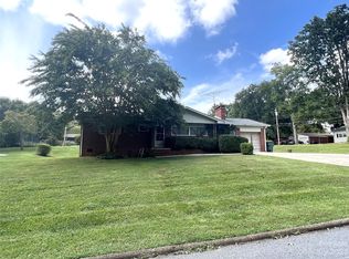 1415 9th Ave NW, Conover, NC 28613