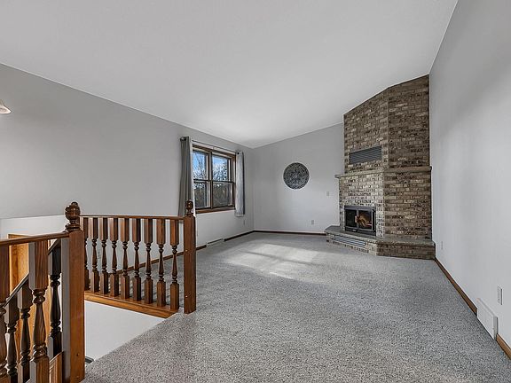4th image of 32878 Spunk Tree Cir