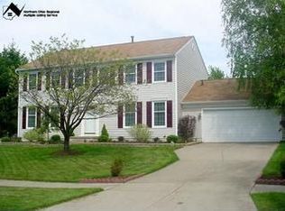 990 Pheasant Run Dr, Medina, OH 44256