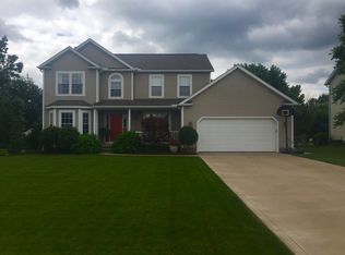 952 Meandering Creek St SW, Hartville, OH 44632