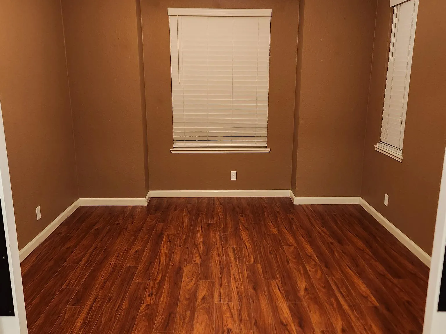 1558 Hearthsong Dr — Photo 2