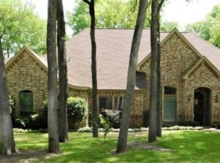 5908 Forest River Dr, Fort Worth, TX 76112