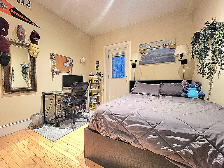 1203 Beacon St #12 — Photo 9