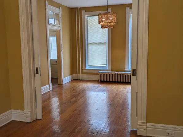 15 Prospect St, Staunton, VA 24401
