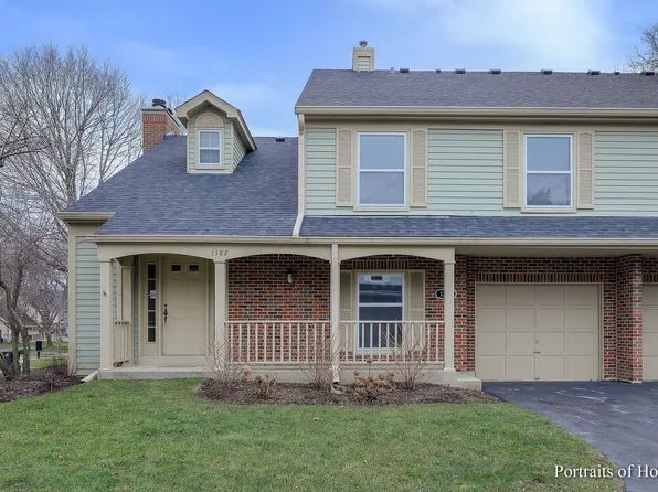 1388 Queensgreen Cir, Naperville, IL 60563