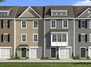 6 Andover Ct, Bunker Hill, WV 25413