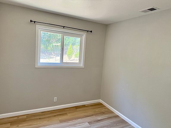 4th image of 7266 Mandarin Cir