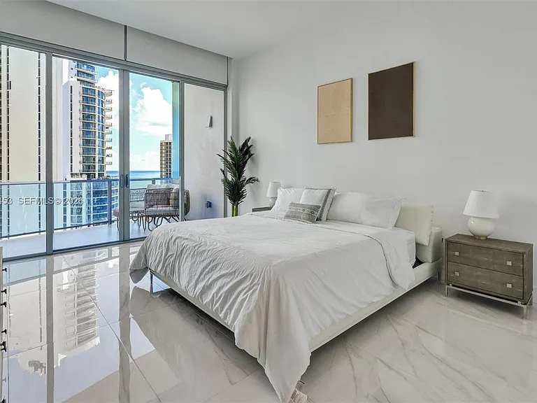 17550 Collins Ave #Penthouse 2 — Photo 16