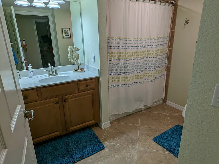 2nd Bathroom