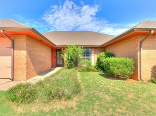 11064 Folkstone Dr, Yukon, OK 73099