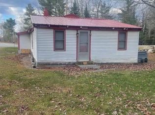 456 Troy Rd, Detroit, ME 04929