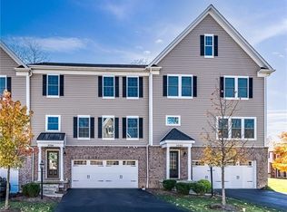 3094 Raintree Dr, Gibsonia, PA 15044