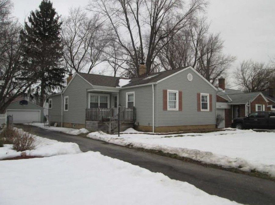 1st image of 23210 Clifford Dr