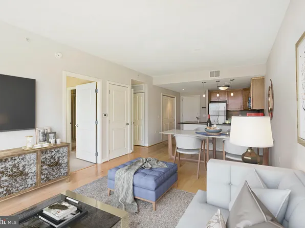 888 N Quincy St Unit 1008, Arlington, VA 22203