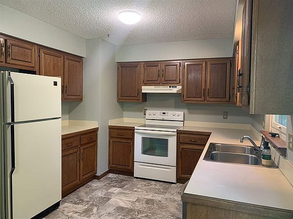 4th image of 2626 Elmwood Ct