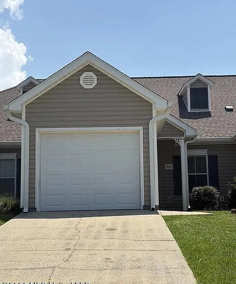 13542 Laurel Oaks Ln — Photo 1