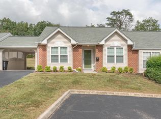 7274 Scarlet Oak Dr, Roanoke, VA 24019