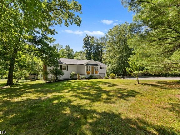 3rd image of 89 Ridge Rd