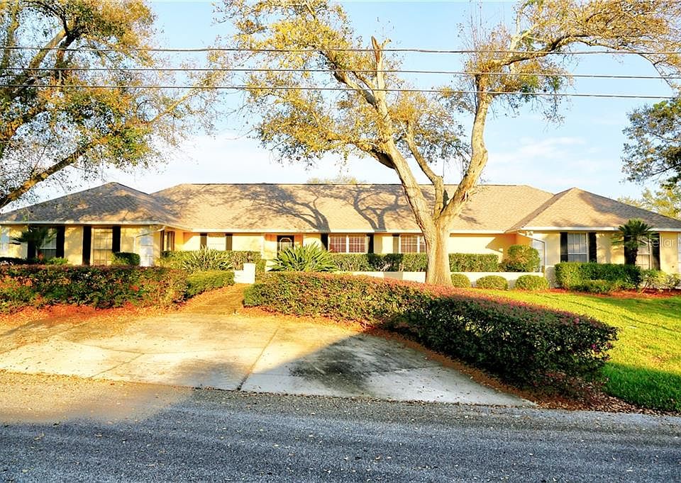 1st image of 304 Carmela Dr