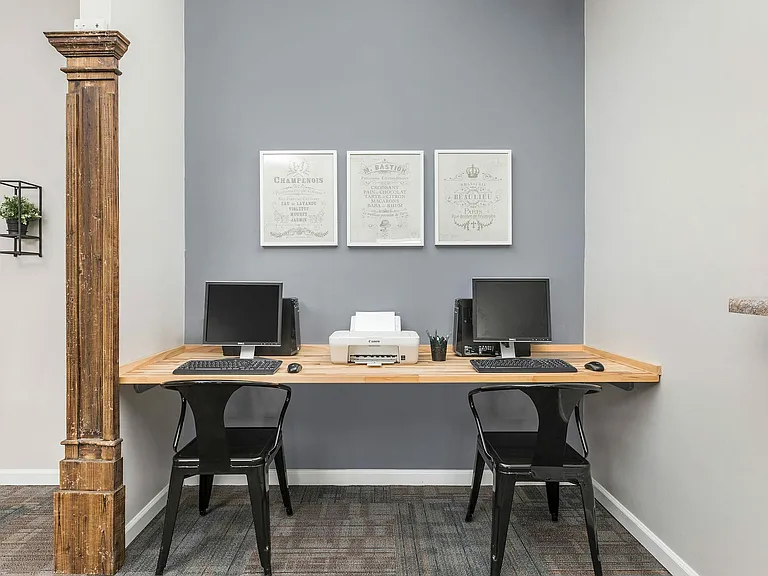 Need a change of scenery while you work? Our cozy clubhouse offers a quiet co-working space to focus.