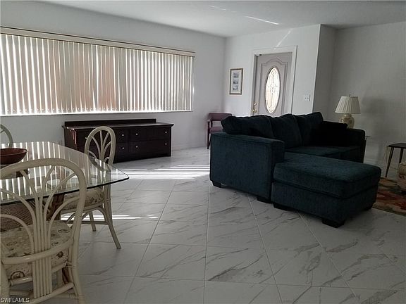 3rd image of 431 Van Buren St APT D4