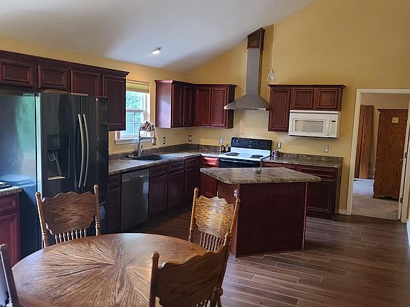 5th image of 25 Lord Nelson Dr