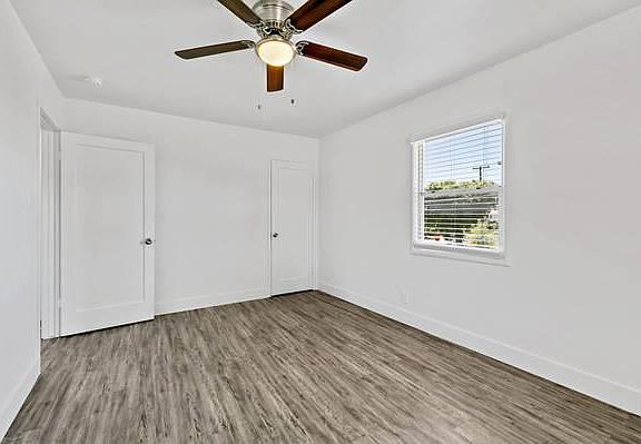 5th image of 481 Thornally Dr