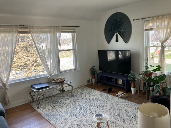 3rd image of 4874 N Port Washington Rd #1