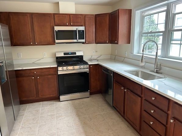 109 Nethermont Ave #B