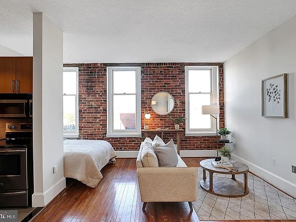 2nd image of 1615 Q St NW APT 609