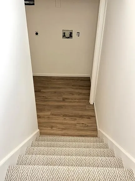 504 N Grove St — Photo 8
