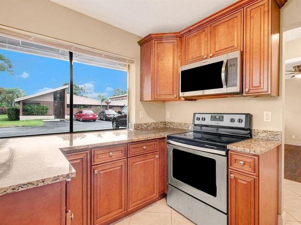 166 Sparrow Dr APT 1B