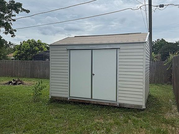 3rd image of 550 Murphy Ave
