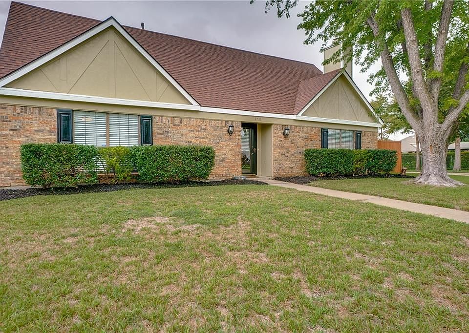 1st image of 2735 Naples Dr