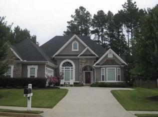 220 Lake Forest Dr, Newnan, GA 30265