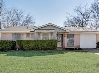 530 Holly Ln, Duncanville, TX 75116