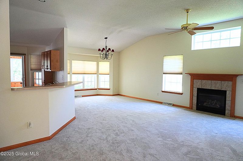 3rd image of 24 Parkland Court