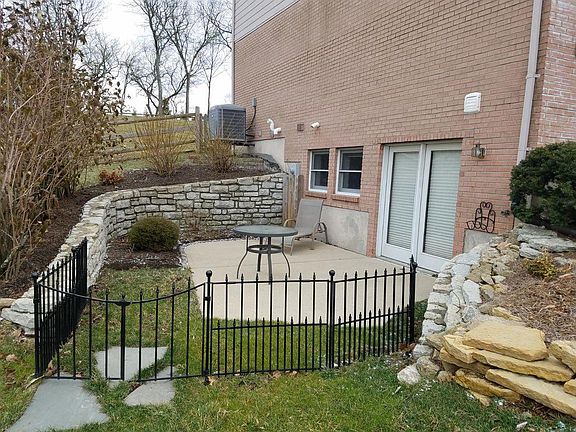 4th image of 8486 Tennyson Ct