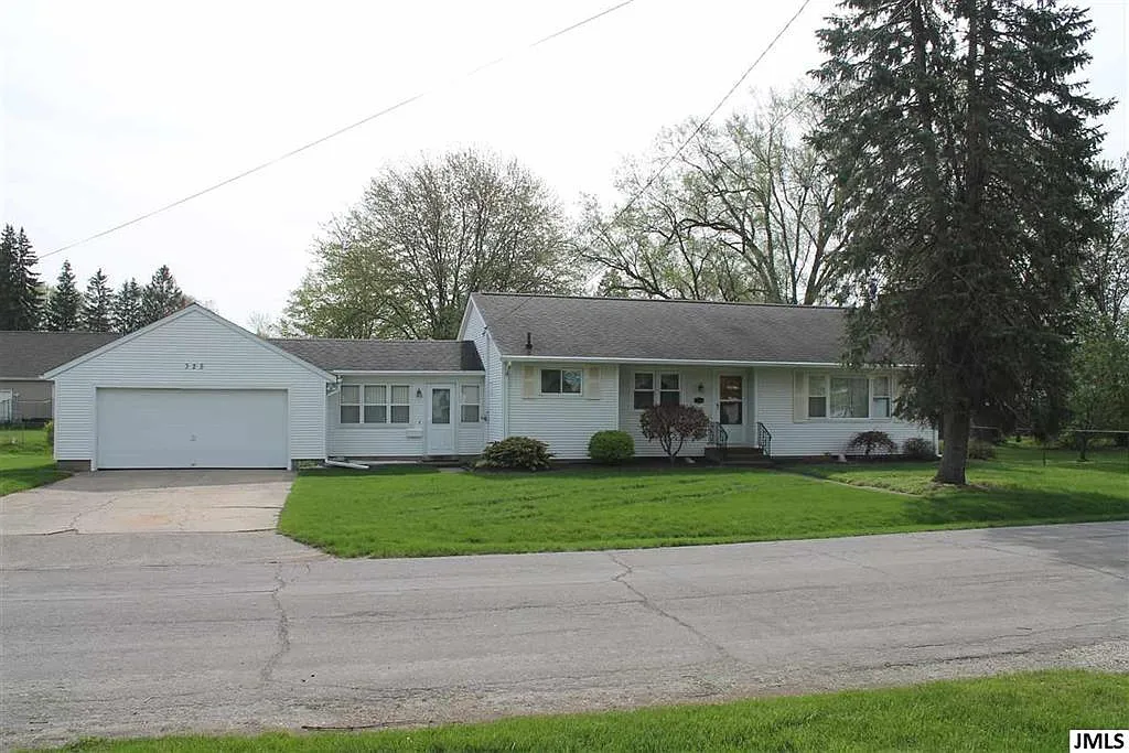 325 Seminole Pl photo 1
