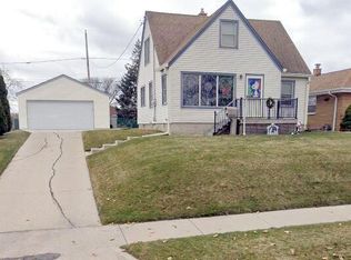 1629 W Whitaker Ave, Milwaukee, WI 53221