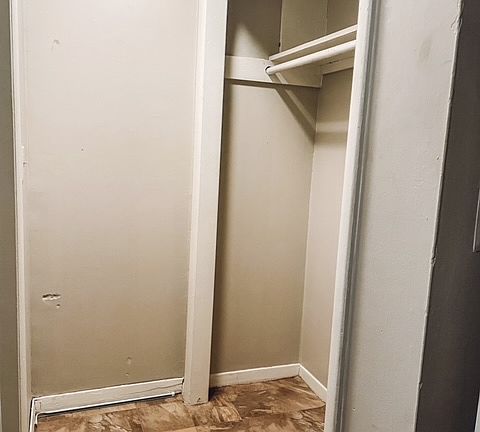 3rd image of 43 Allen Dr E